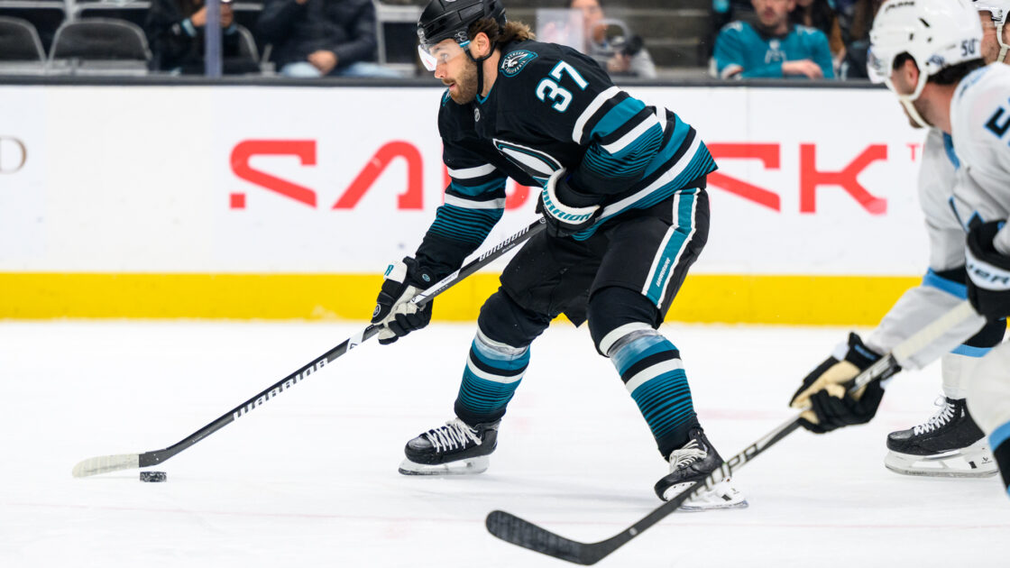 San Jose Sharks defenseman Timothy Liljegren