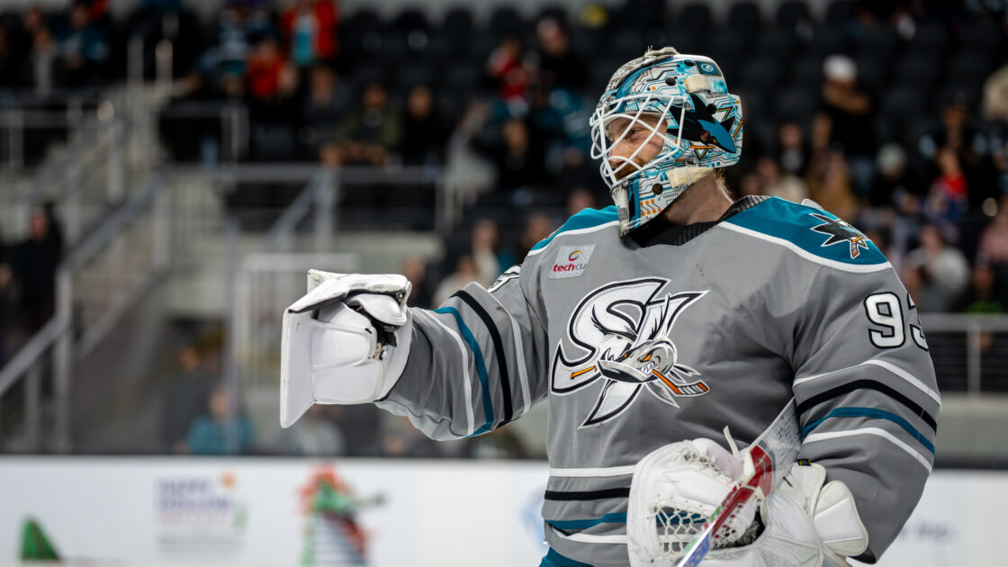 San Jose Sharks goalie Laurent Brossoit