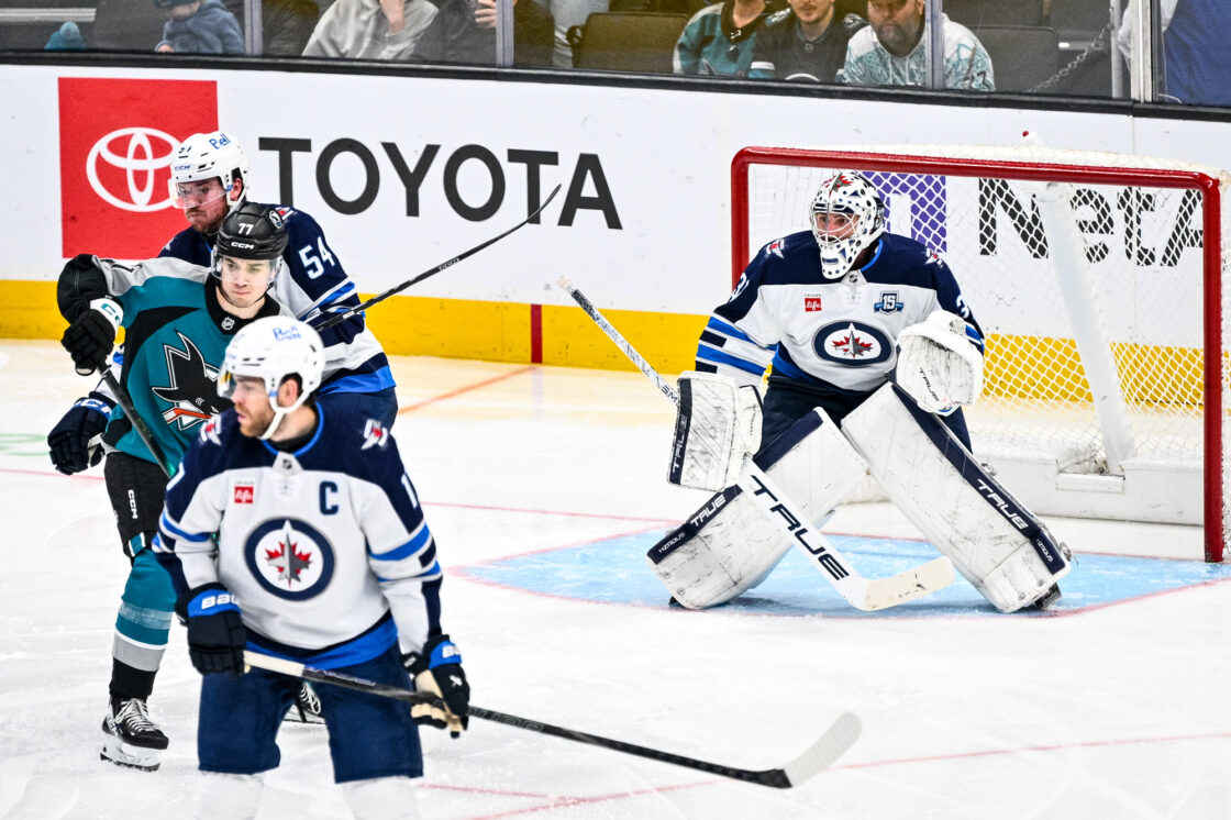 Winnipeg Jets goalie Connor Hellebuyck against the San Jose Sharks