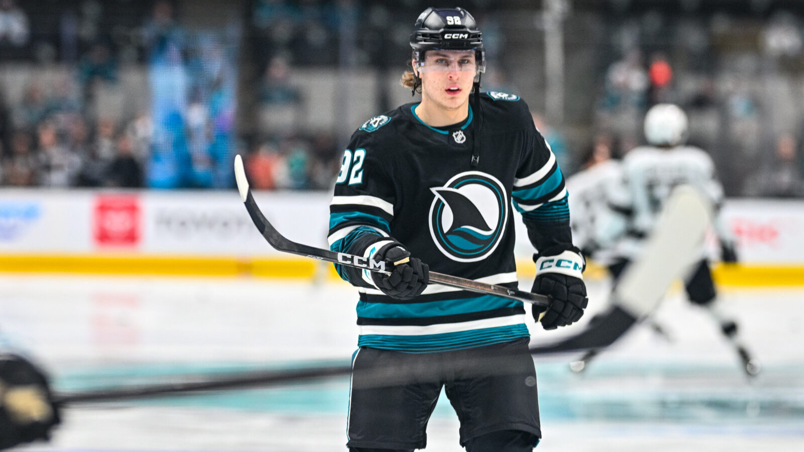 BREAKING: Sharks' Top-Line Winger Leaves Game Against Senators