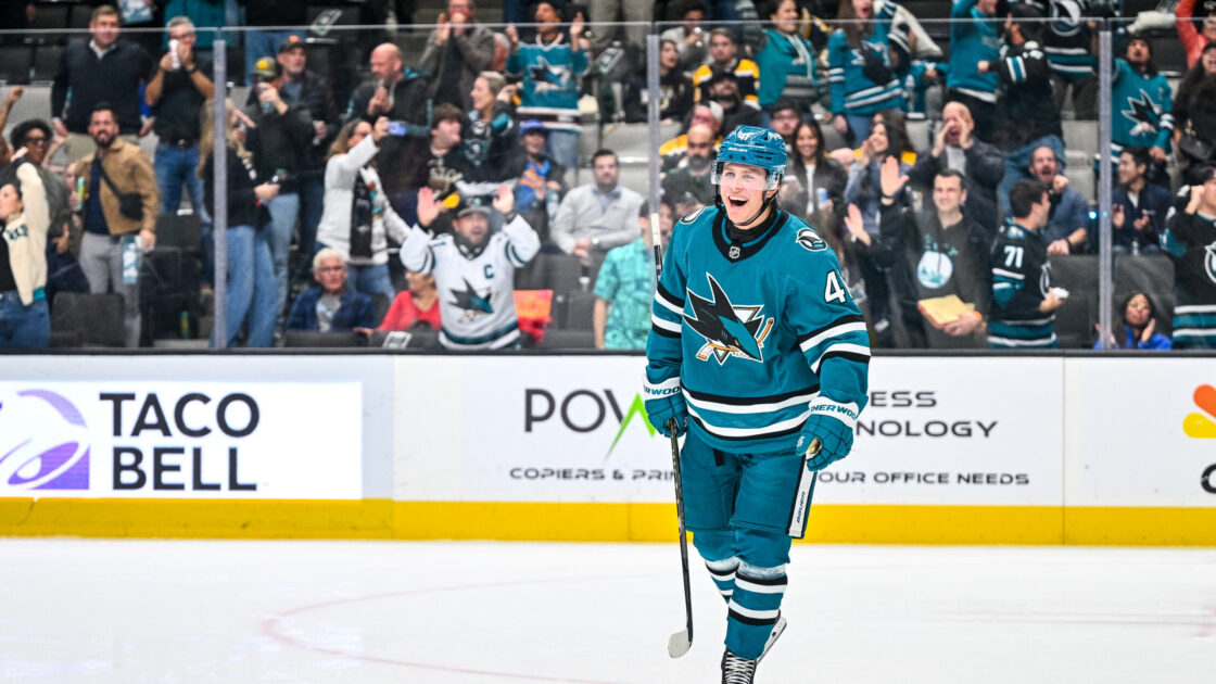 San Jose Sharks forward Ivar Stenberg